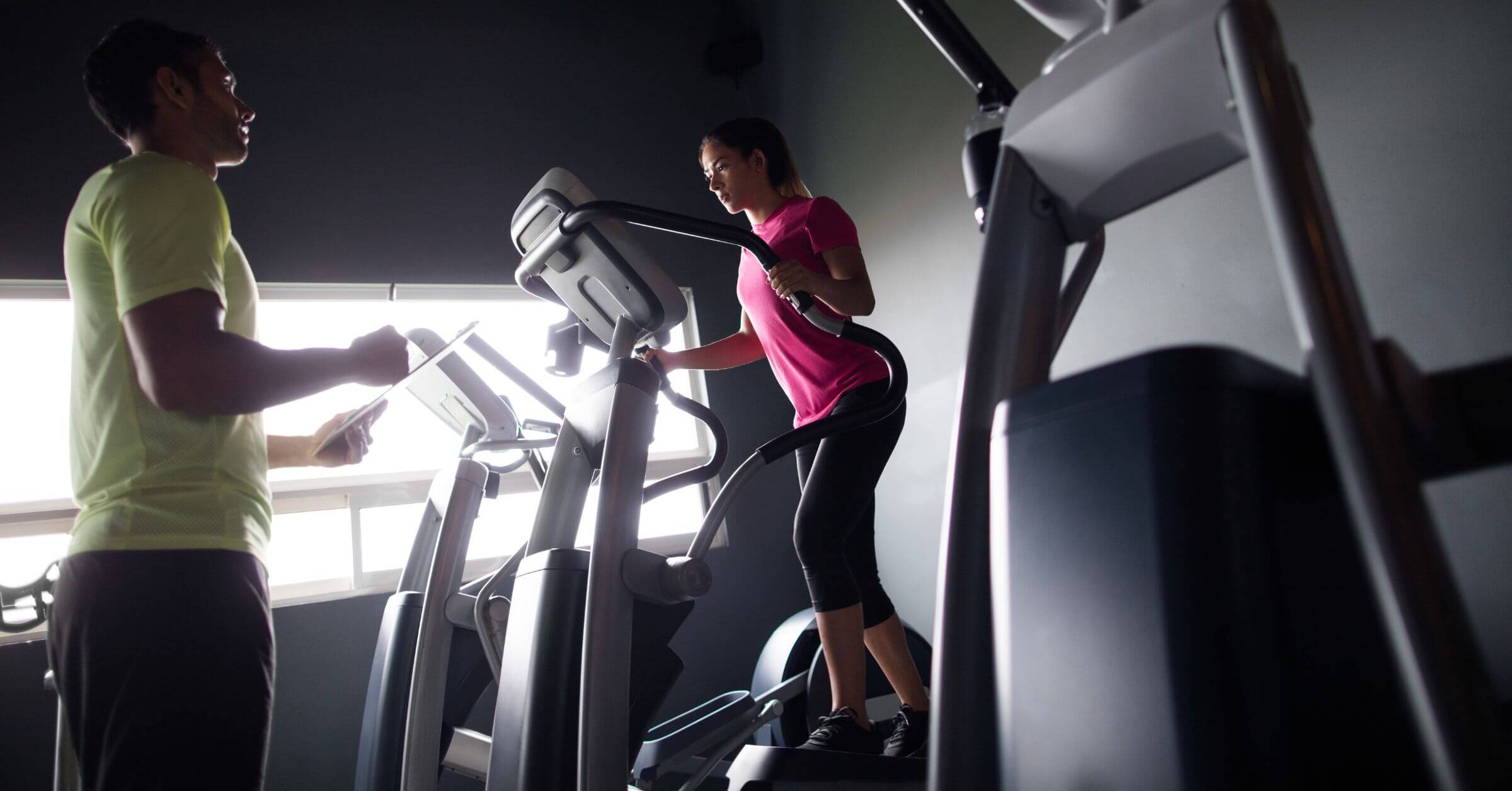 Some ways allow you to reduce the pain experienced with an elliptical. 